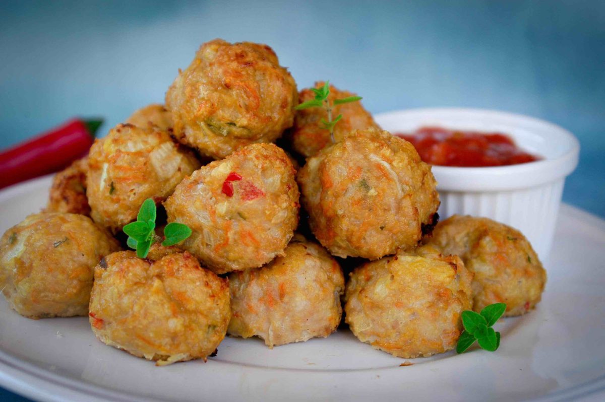 Easy Baked Chicken Meatballs | Shift Nutrition