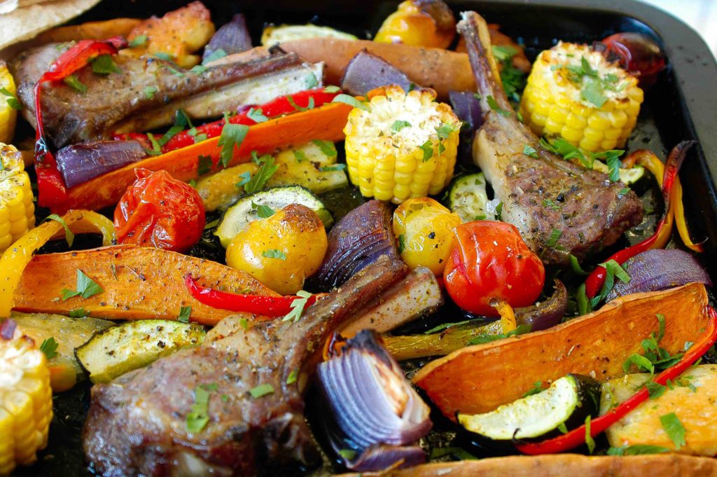 One Tray Mediterranean Lamb & Halloumi 