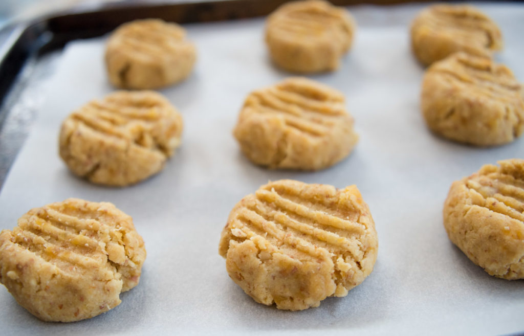 Super Healthy Apricot Cookies - so nutritious you could even have them for breakfast! 