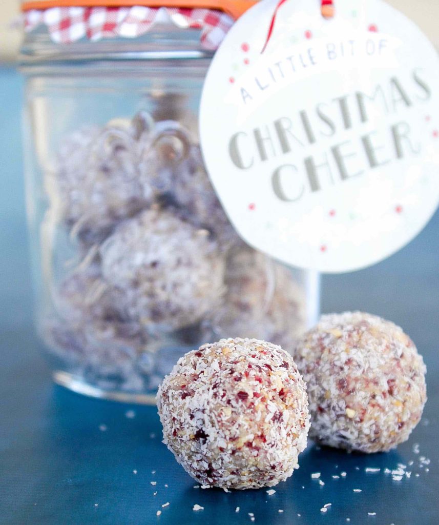 The perfect Christmas treat full of oats, nuts and dried fruit, these Cashew and Cranberry Truffles taste so good you'd never know they were healthy!